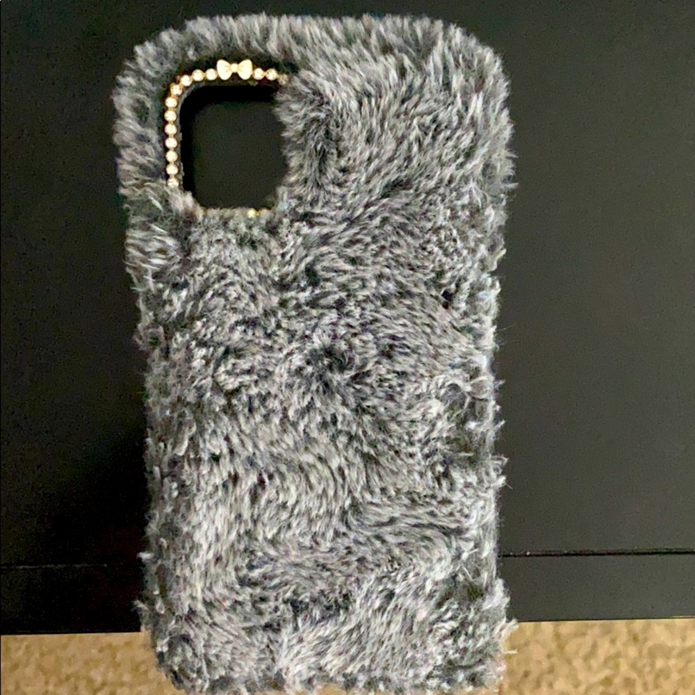 Iphone 11 pro max furry case